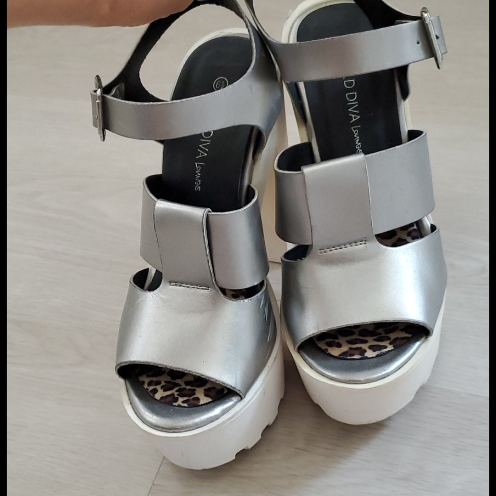 Retro Hip shoes